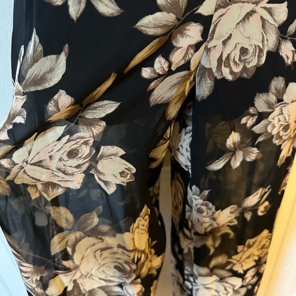 Jumpsuit - Picture 3 of 6